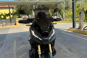 X-adv 750