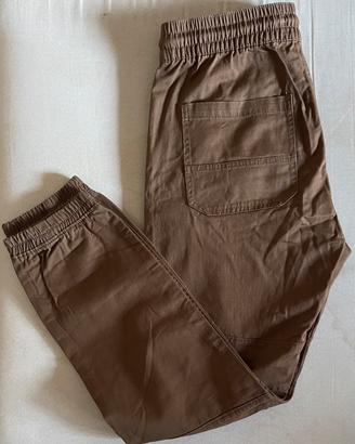 Pantaloni color cachi Terranova