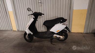 Piaggio zip 50