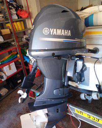 Motore yamaha40/70 16 v senza patente