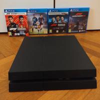 PlayStation 4 500GB + 2 Joystick + 4 Giochi