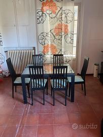 Tavolo allungabile in vetro e legno nero + 6 sedie