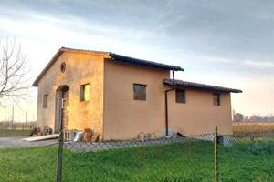 Immobile di 75 m² a Foligno