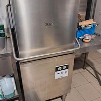 lavastoviglie professionale a cappotta