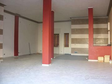 Immobile di 110 m² con 1 locale a Moncalieri