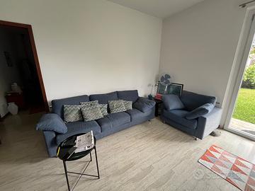 DIVANO TRE POSTI + POLTRONA