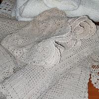 set 50 pezzi  vintage centrini a uncinetto 