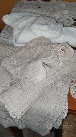 set 50 pezzi  vintage centrini a uncinetto 