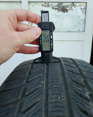 gomme invernali continental 215/55 r18