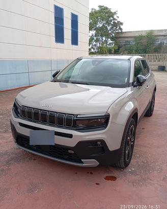 Jeep Avenger summit 