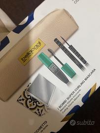 Box make-up, mai aperta.