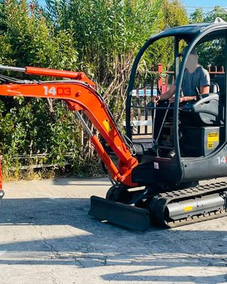 E47 Mini escavatore Neuson 17 q.li