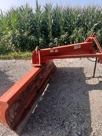 Lama livellatore idraulico per trattore 
