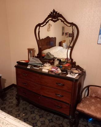 Mobili da camera da letto e soggiorno