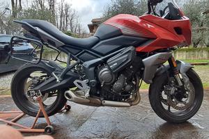 Tiger sport 660 5980km valigie entra leggi