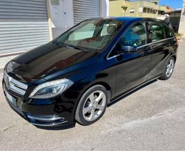 Mercedes-benz B 180 B 180 CDI Automatic Premium