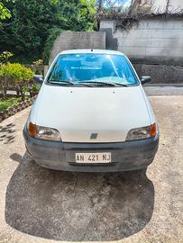 Fiat punto bianca 