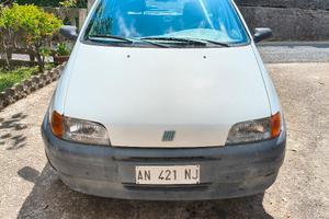 Fiat punto bianca 