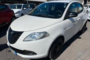 Lancia Ypsilon 1.2 69 CV 5 porte Silver