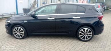 auto fiat tipo 
