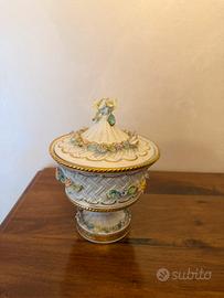 Portacaramelle porcellana capodimonte