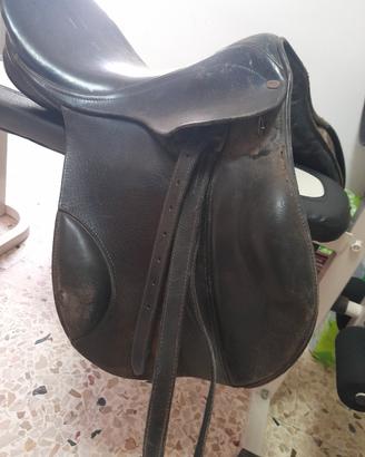 sella e sottosella cavallo