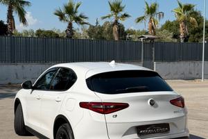 Alfa Romeo Stelvio 2.2 Turbodiesel 210 CV AT8 Q4 B