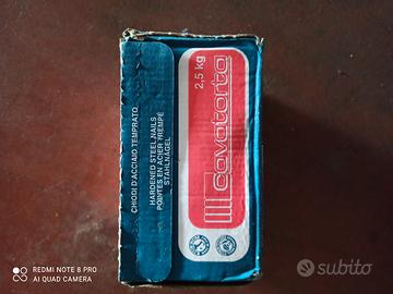 chiodi acciaio nuovi