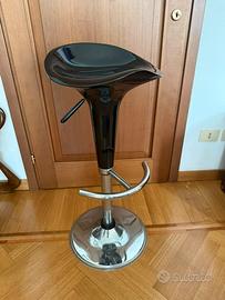Sgabello bar regolabile design acciaio nero