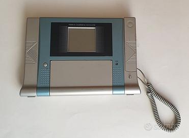 Telefono Vintage con calendario e calcolatrice