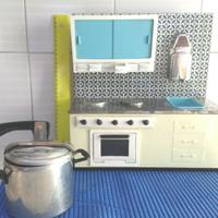 CUCINA LATTA VINTAGE ANNI 50/60 CON PENTOLA