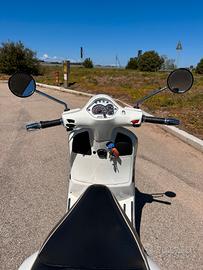 Vespa 300 Gtsi