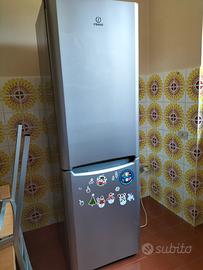 frigorifero indesit 300 LT 