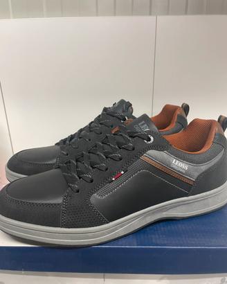 Scarpa sportiva n 45 colore nero Leoss