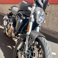 Ducati Monster Dark 821 ABS (2017)