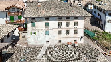 Proprietà rurale con ampie possibilità di svilup