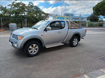 L 200