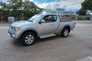L 200