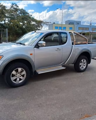 L 200