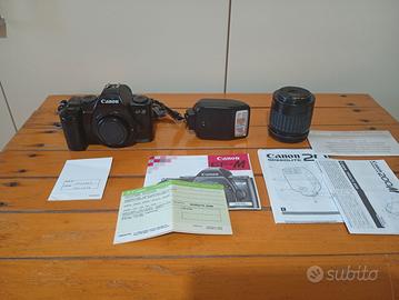 macchina fotografica Canon EF-M