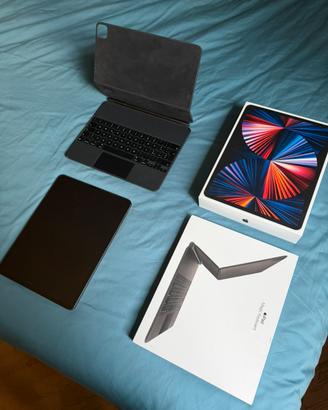 iPad 12.9 Pro - 5 gen + Magic Keyboard