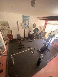 Attrezzi palestra