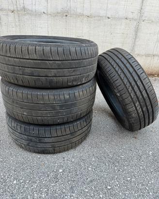 Pneumatici 205/55 R16