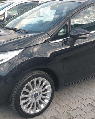 FORD FIESTA 1.2
