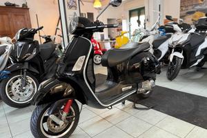 VESPA GTS 300 Super GTS