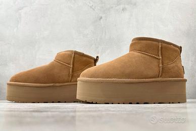 Stivali da neve UGG con tacco alto gambale corto39