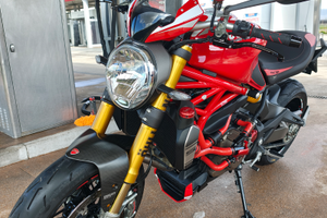 Ducati Monster 1200 s