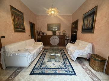 3 LOCALI A TORINO