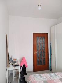 Stanza ad Arcore- solo per donne - 1 maggio