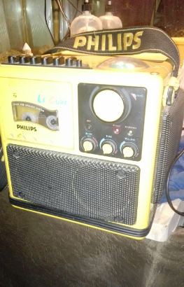 Radio cassette bibite le cube philips vintage
